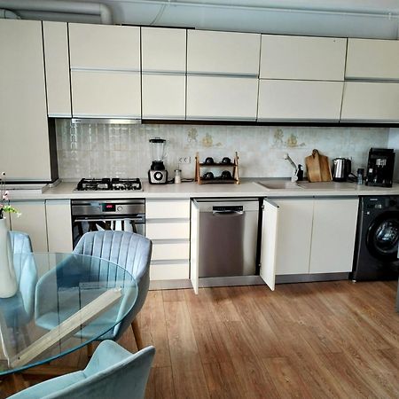 Exclusive Living Apartment Букурещ Екстериор снимка