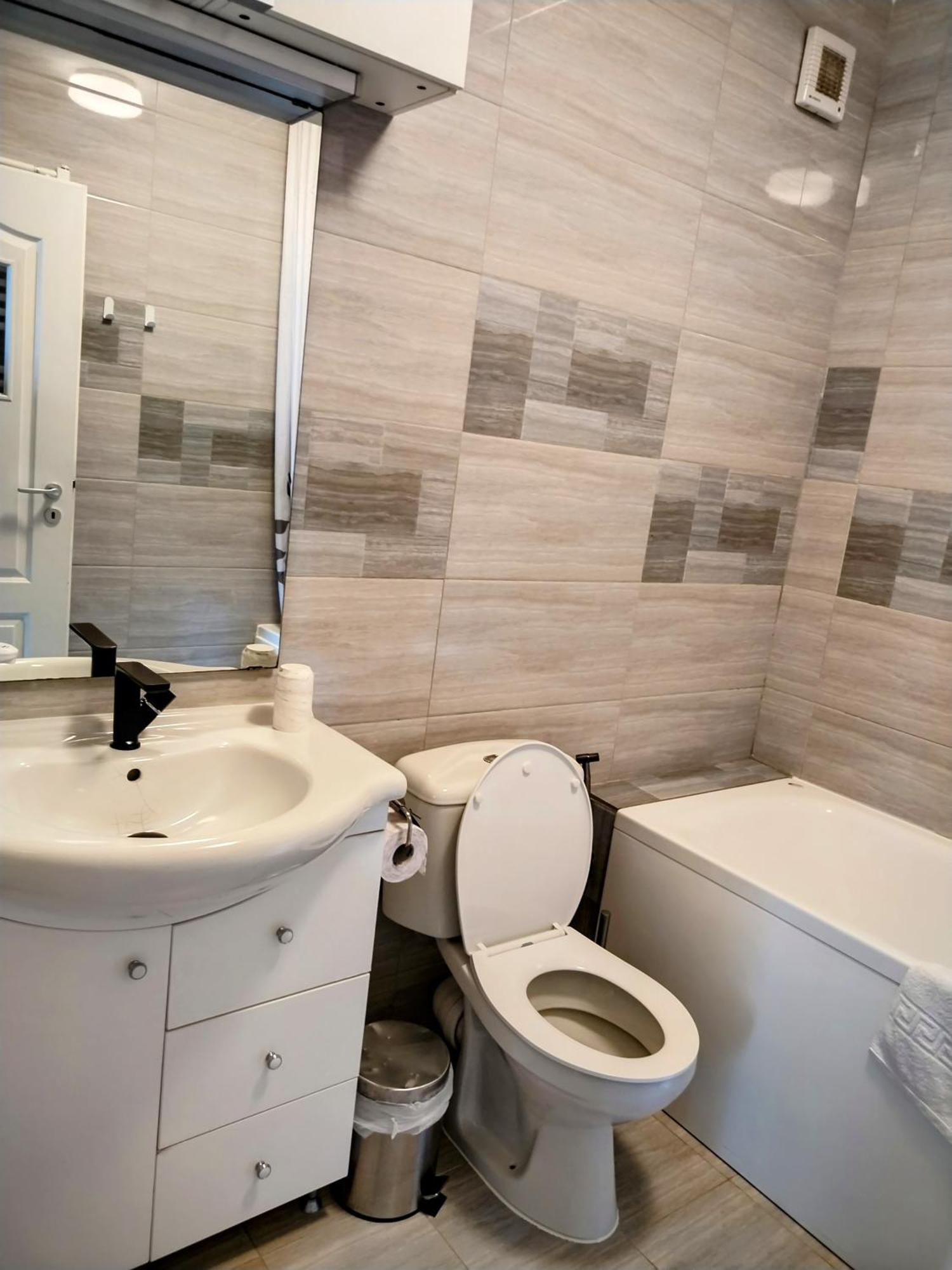 Exclusive Living Apartment Букурещ Екстериор снимка
